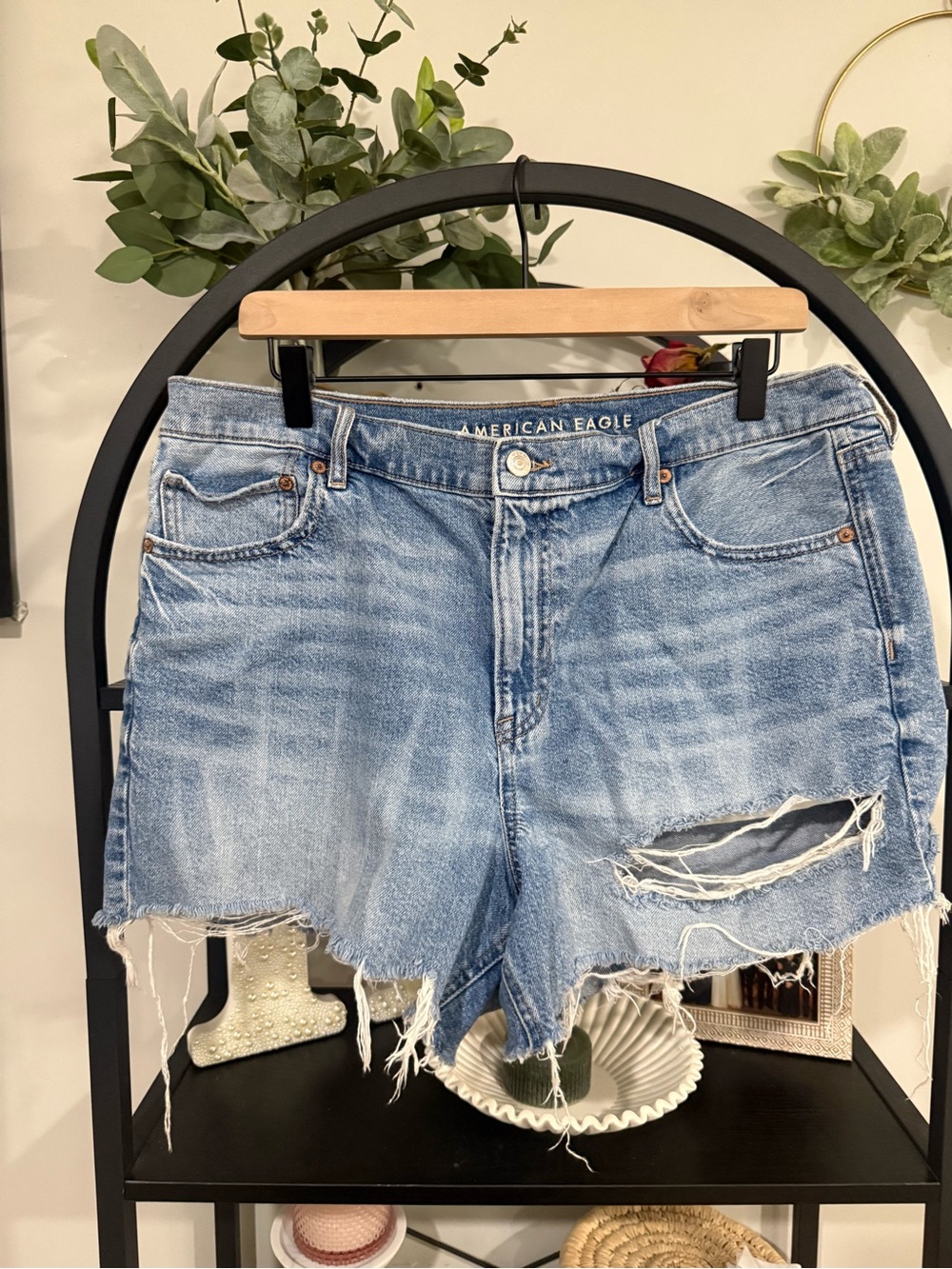 American Eagle Outfitters Light Blue Distressed Denim Shorts size 14 - Picture 2 of 6